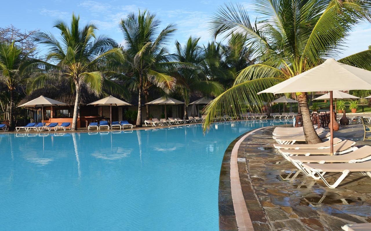 เบาบับ บีช รีสอร์ต Hotel เดียนีบีช ภายนอก รูปภาพ